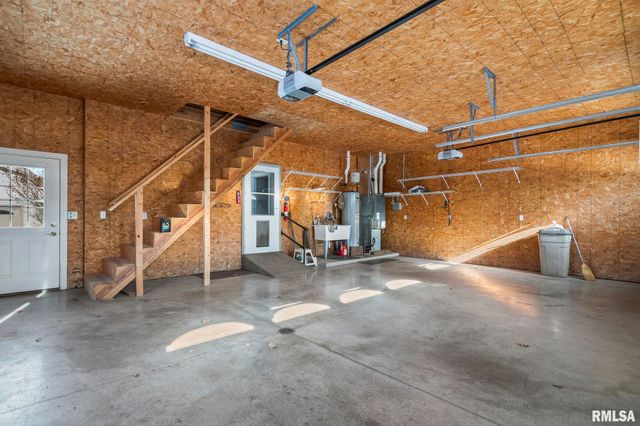 609 E Heights Avenue, Taylorville, IL 62568