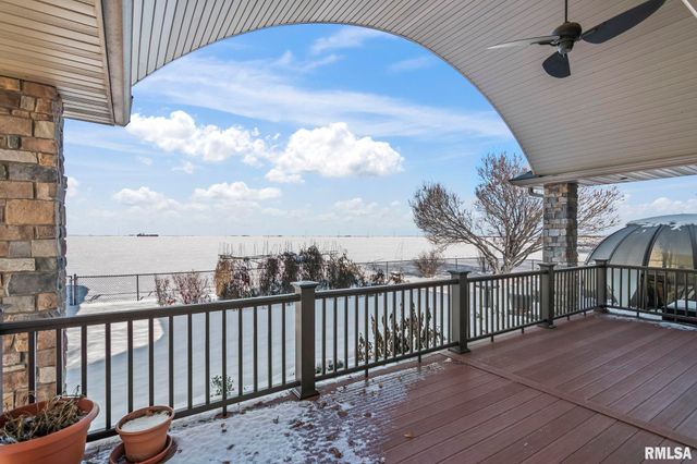 609 E Heights Avenue, Taylorville, IL 62568