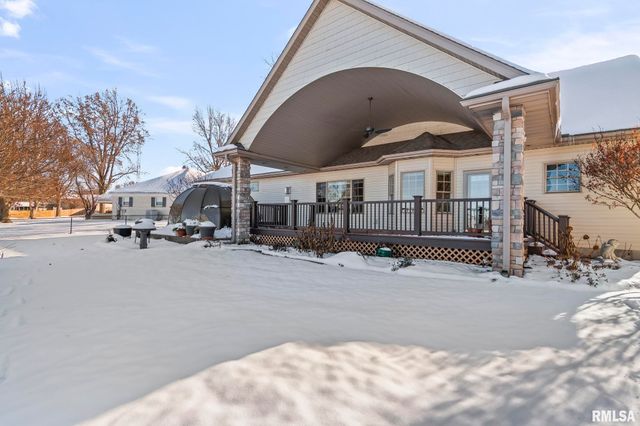 609 E Heights Avenue, Taylorville, IL 62568