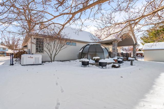 609 E Heights Avenue, Taylorville, IL 62568