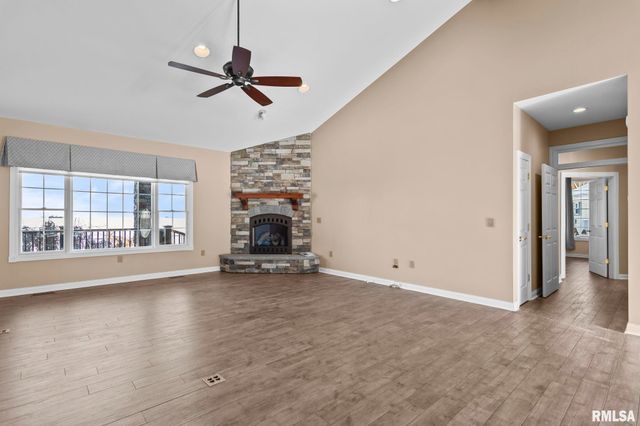 609 E Heights Avenue, Taylorville, IL 62568