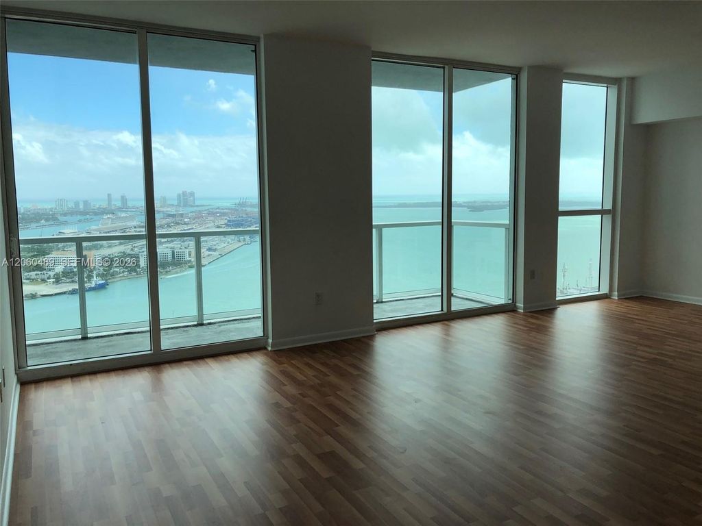 253 NE 2nd Street 4207, Miami, FL 33132