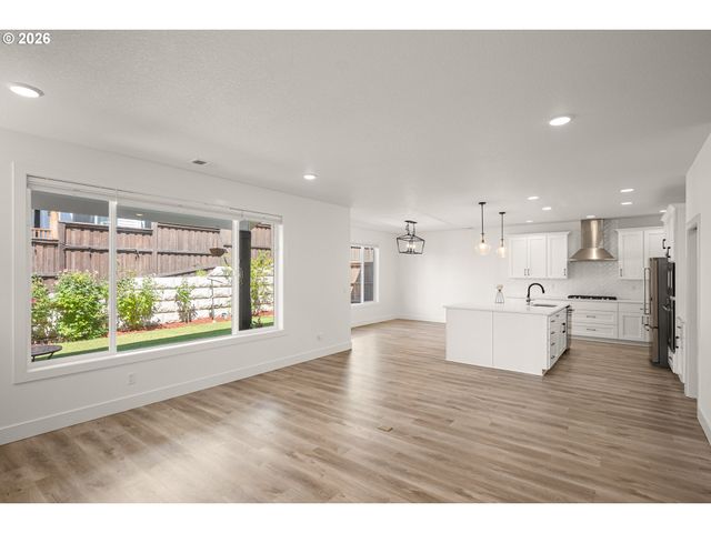 17331 Nw ANITA St, Portland, OR 97229
