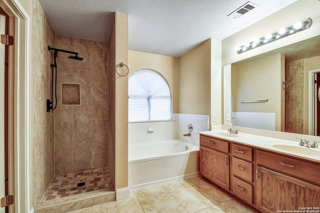 5207 Wood Glen, San Antonio, TX 78244