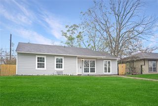 5946 Beldart Street, Houston, TX 77033