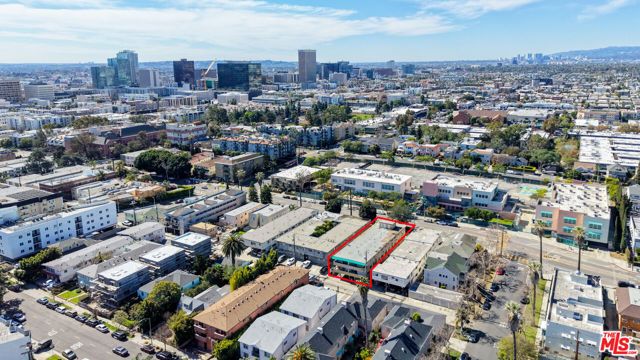 210 S Commonwealth Avenue, Los Angeles, CA 90004