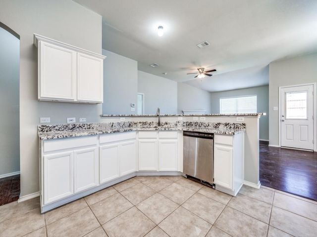 2844 Saddlebred Trail, Celina, TX 75009