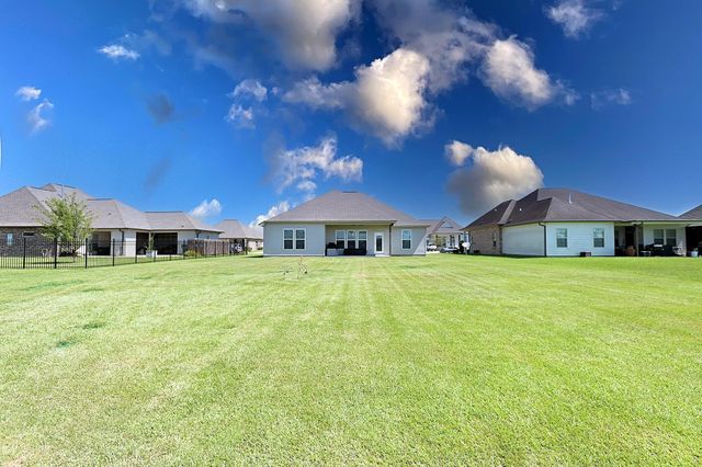 200 Margie St, Thibodaux, LA 70301