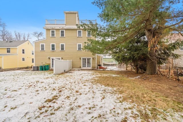 35 Water Street 35, Concord, MA 01742