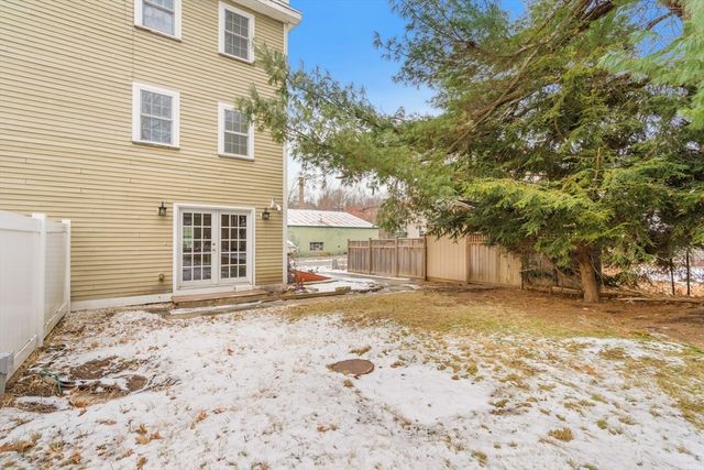 35 Water Street 35, Concord, MA 01742