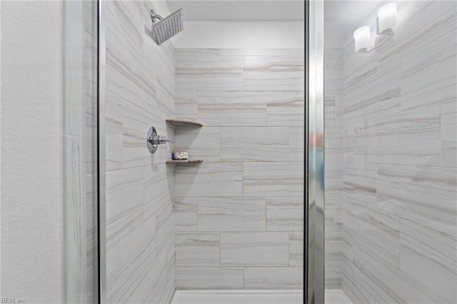 2440 Fieldsway DR, Chesapeake, VA 23320