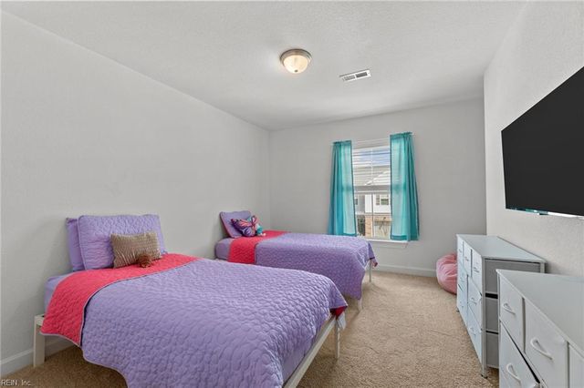 2440 Fieldsway DR, Chesapeake, VA 23320
