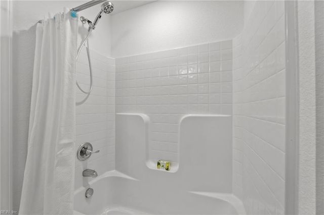 2440 Fieldsway DR, Chesapeake, VA 23320