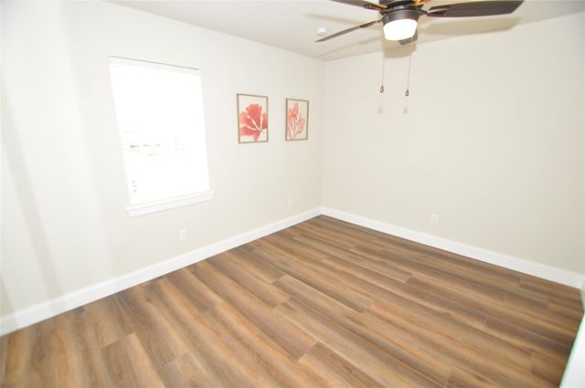 2655 Fountain View Street 3, New Caney, TX 77357