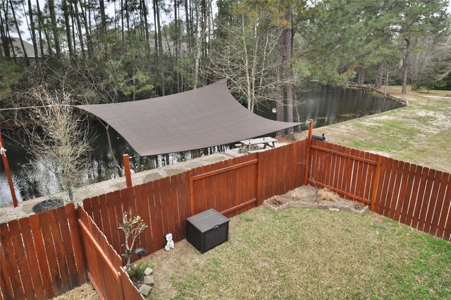 2655 Fountain View Street 3, New Caney, TX 77357