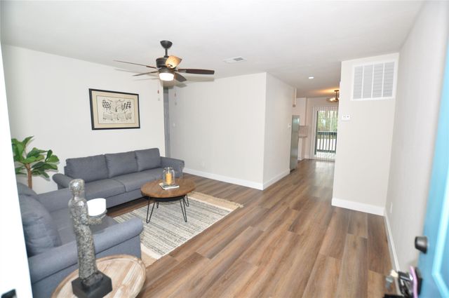 2655 Fountain View Street 3, New Caney, TX 77357