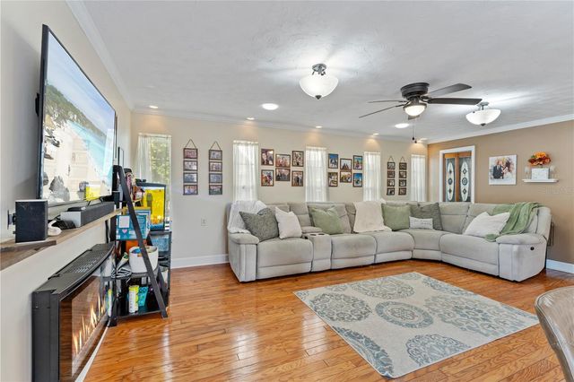 13627 13TH STREET, Dade City, FL 33525