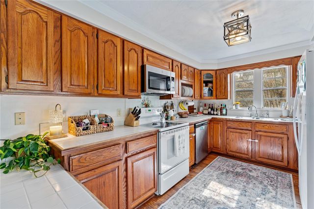 13627 13TH STREET, Dade City, FL 33525