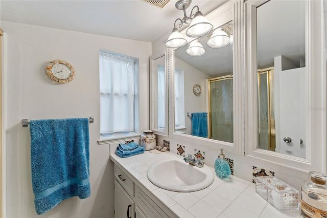 13627 13TH STREET, Dade City, FL 33525