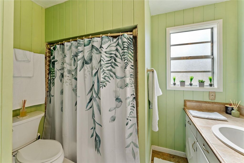 Image 20 of property listing at 13627 13TH STREET, Dade City, FL 33525