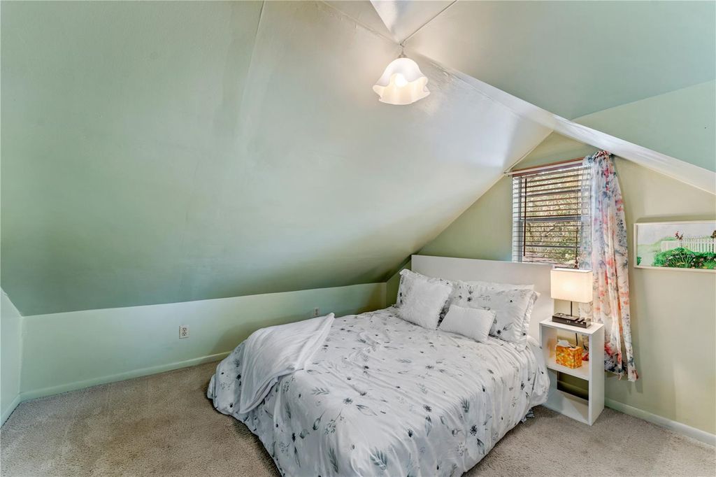 Image 22 of property listing at 13627 13TH STREET, Dade City, FL 33525