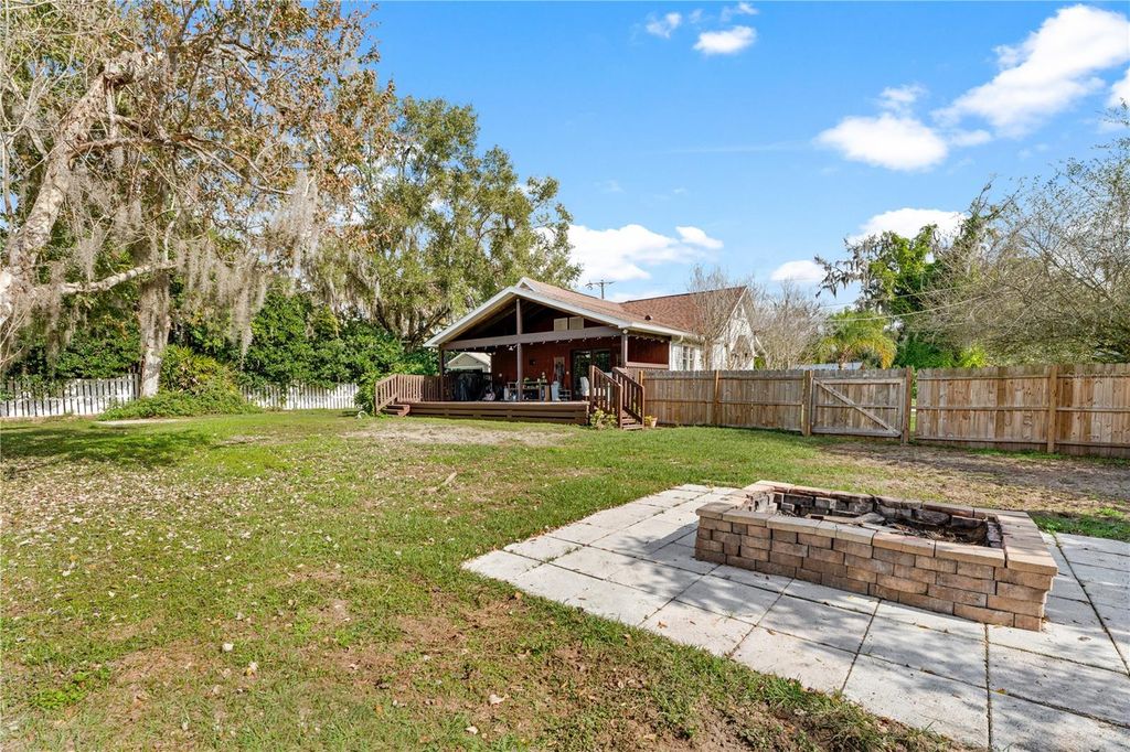 Image 35 of property listing at 13627 13TH STREET, Dade City, FL 33525