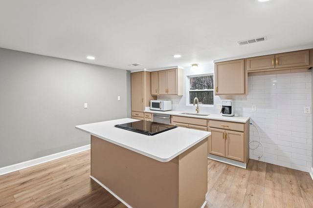 719 KELLUM LN, Burlison, TN 38015