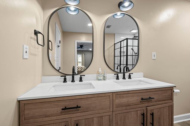 719 KELLUM LN, Burlison, TN 38015