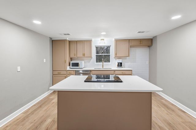 719 KELLUM LN, Burlison, TN 38015