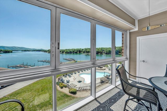 1245 Graves Harbor TRL 244, Huddleston, VA 24104