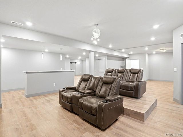 982 High Point Trl, Elizabeth, CO 80107