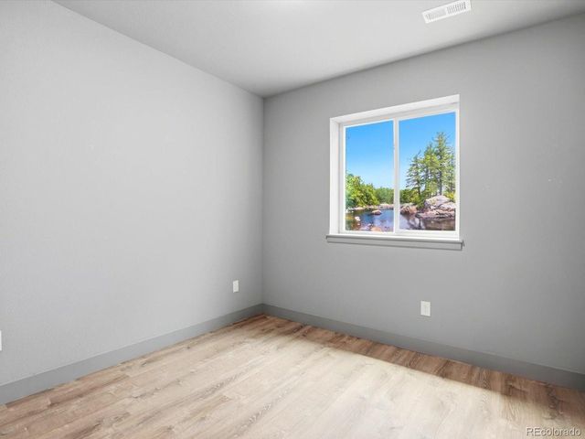 982 High Point Trl, Elizabeth, CO 80107