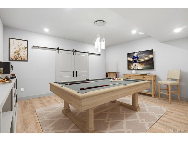 982 High Point Trl, Elizabeth, CO 80107