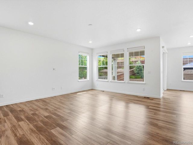 982 High Point Trl, Elizabeth, CO 80107