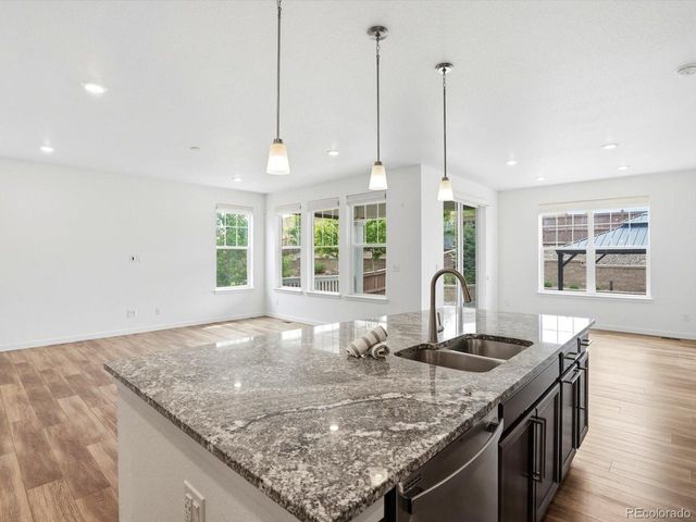 982 High Point Trl, Elizabeth, CO 80107