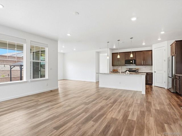 982 High Point Trl, Elizabeth, CO 80107