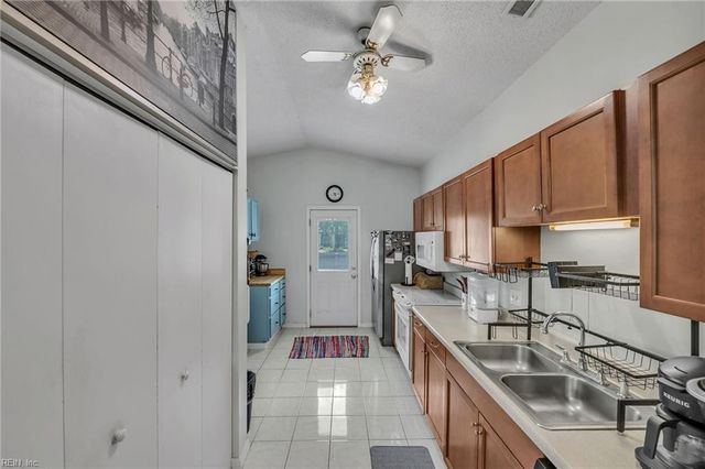 1597 Mill Oak DR, Virginia Beach, VA 23464