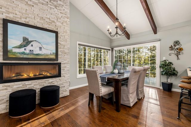17082 Alioto Dr, Grass Valley, CA 95949