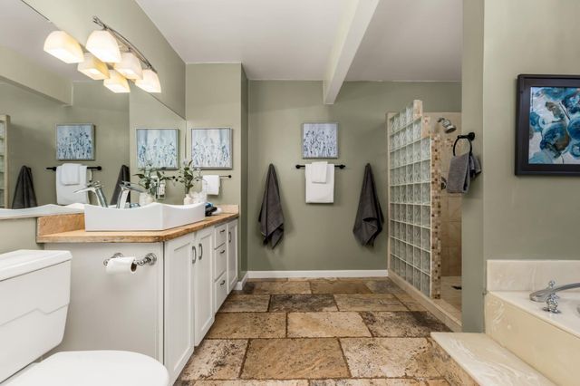 17082 Alioto Dr, Grass Valley, CA 95949