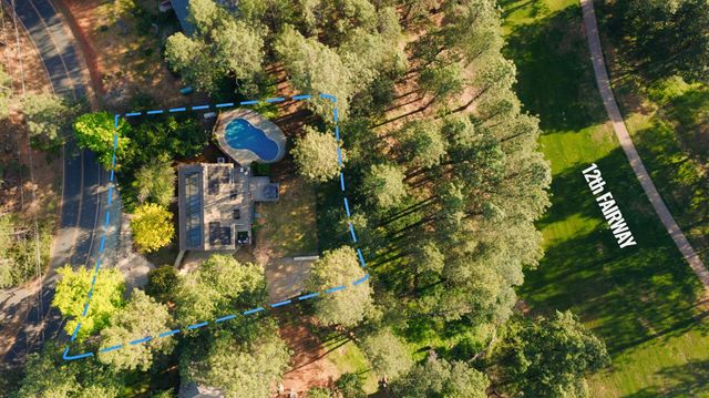 17082 Alioto Dr, Grass Valley, CA 95949