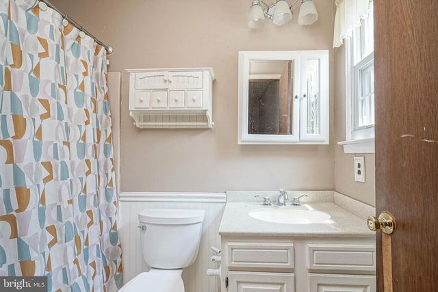 14 FLETCHER BLVD, Sicklerville, NJ 08081