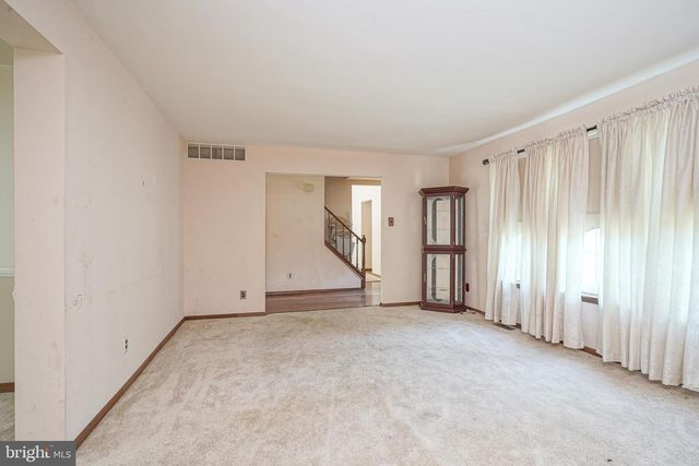 14 FLETCHER BLVD, Sicklerville, NJ 08081
