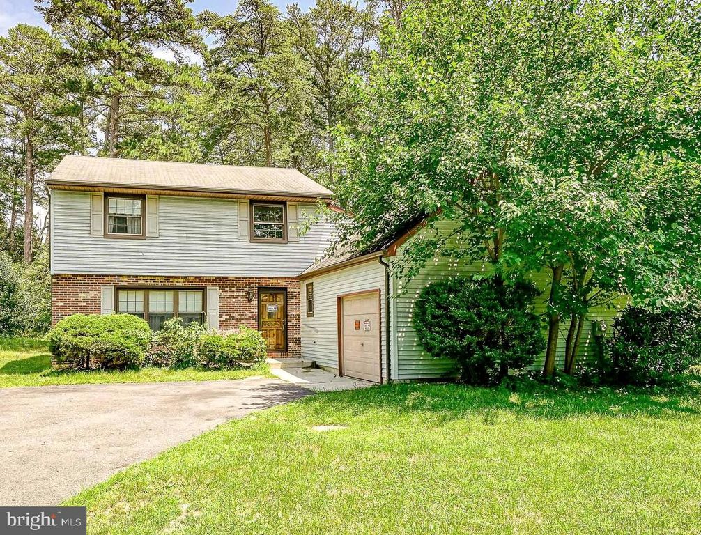14 FLETCHER BLVD, Sicklerville, NJ 08081