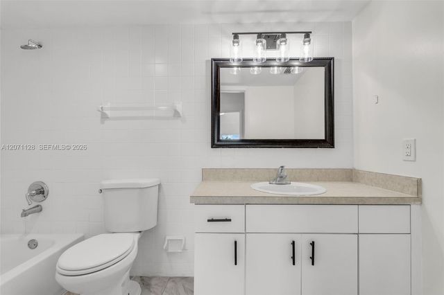 400 NE 18th Avenue 208, Homestead, FL 33033