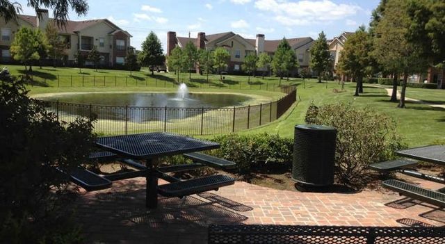 3102 W Bay Area Boulevard 407, Friendswood, TX 77546