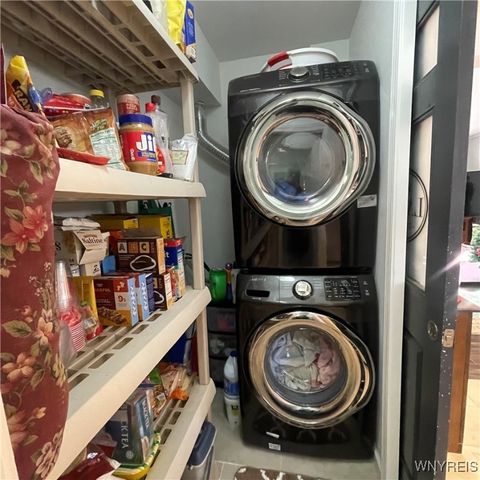 178 Marilyn Drive, Grand Island, NY 14072