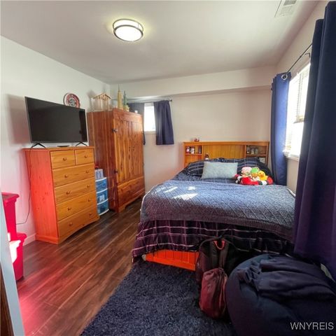 178 Marilyn Drive, Grand Island, NY 14072