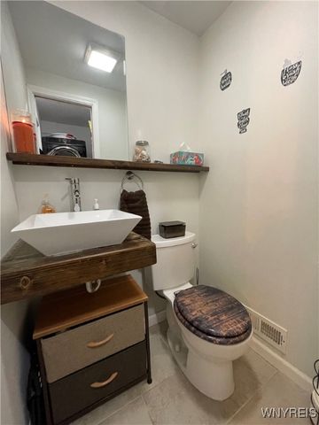 178 Marilyn Drive, Grand Island, NY 14072