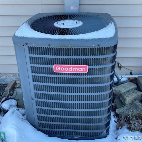 178 Marilyn Drive, Grand Island, NY 14072