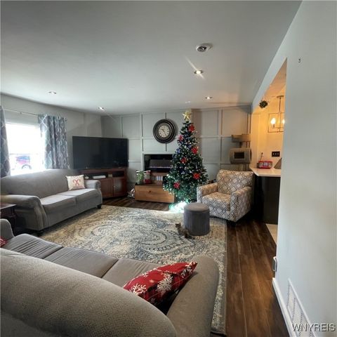 178 Marilyn Drive, Grand Island, NY 14072